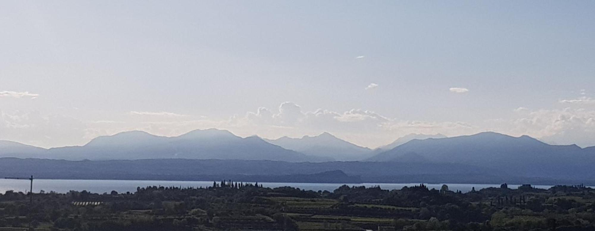 Lago 21 - Garden Terrace & Lake View Διαμέρισμα Pastrengo Εξωτερικό φωτογραφία